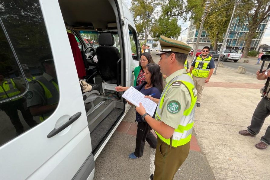 Autoridades fiscalizaron transporte escolar de Linares