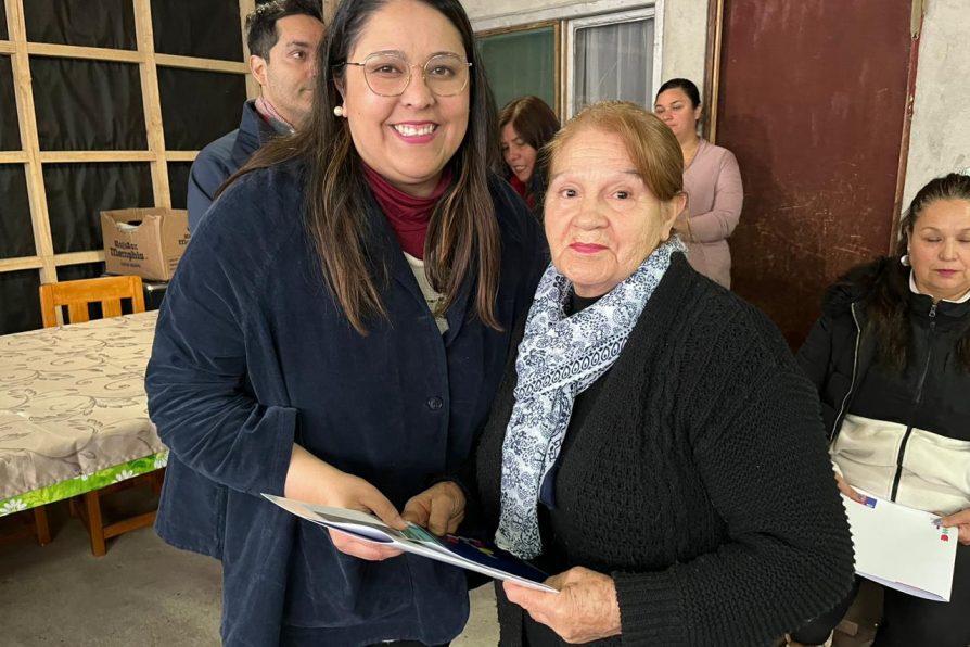 Familias de Palmilla recibieron recursos para reparar sus viviendas dañadas por la emergencia climática