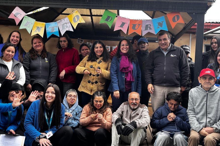 Centro Diurno del Hogar de Cristo lanza talleres de rehabilitación para personas con discapacidad mental en Linares