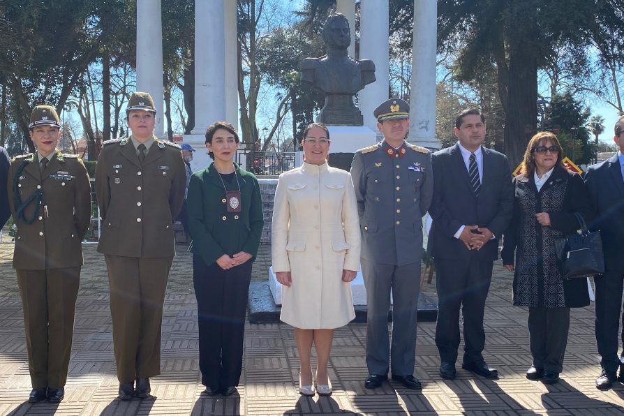 Delegada Aly Valderrama honra al Padre de la Patria, Bernardo O’Higgins Riquelme