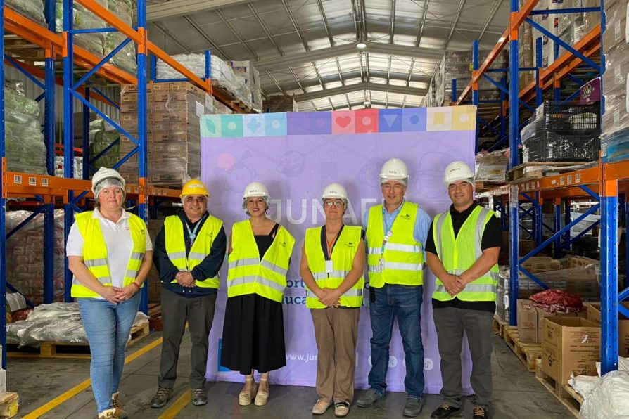 DELEGADA RESIDENCIAL REGIONAL (S) SUPERVISA PREPARACIÓN DEL PROGRAMA DE ALIMENTACIÓN ESCOLAR EN EL MAULE