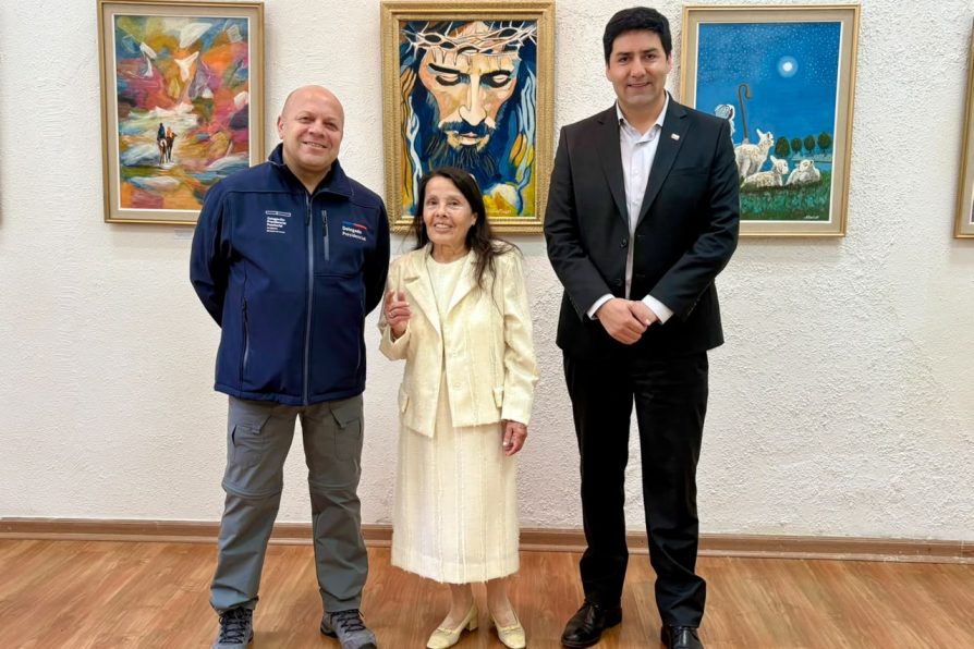 Delegación Presidencial de Linares abre sus puertas al arte con exposición de pintora de Villa Alegre